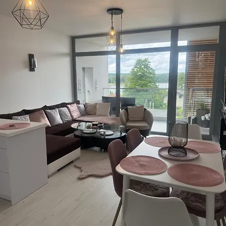 Apartman Z Widokiem Na Jezioro